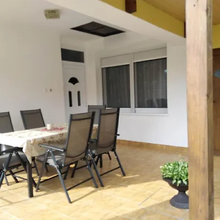 Appartamento In Fonyd Mit Grosser Terrasse Fonyód