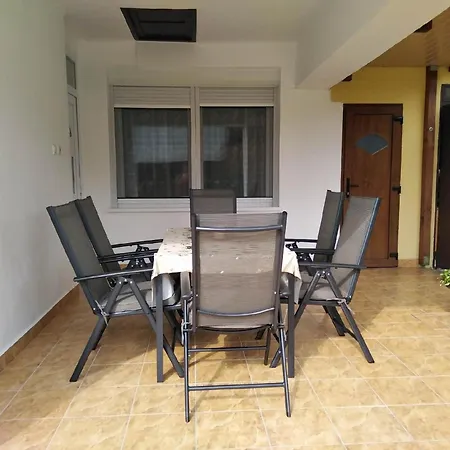 Appartamento In Fonyd Mit Grosser Terrasse *