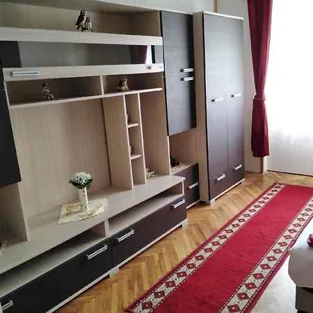 Appartamento In Fonyd Mit Grosser Terrasse